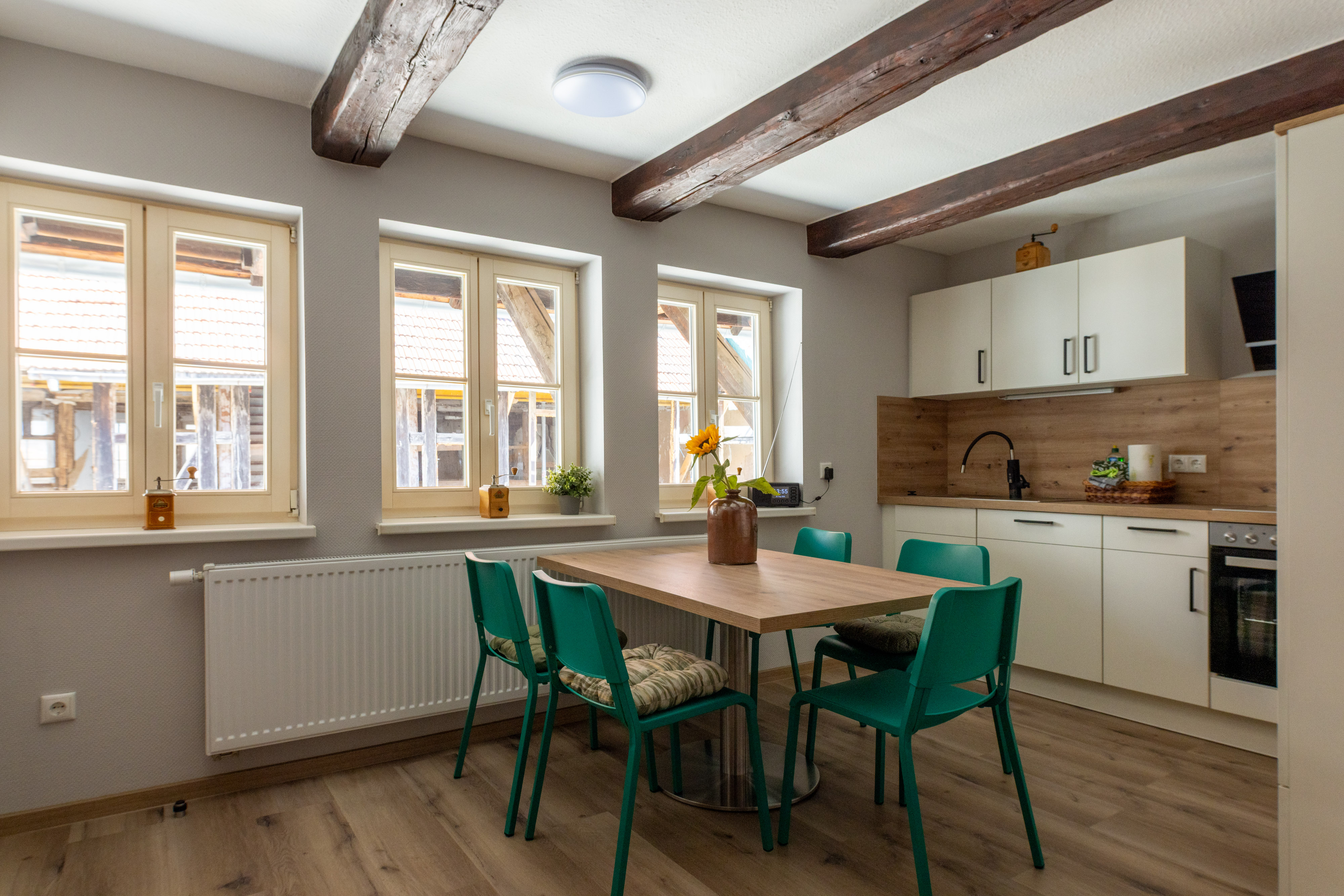 Küche und Essbereich